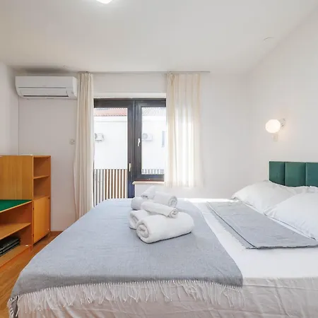 With Parking Space Nska, Krk - 27654 Διαμέρισμα