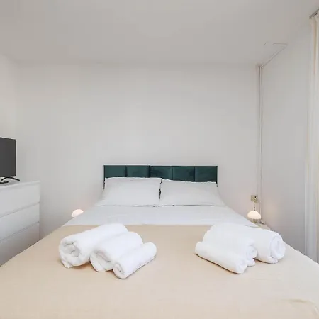 Apartman With Parking Space Nska, Krk - 27654 Malinska