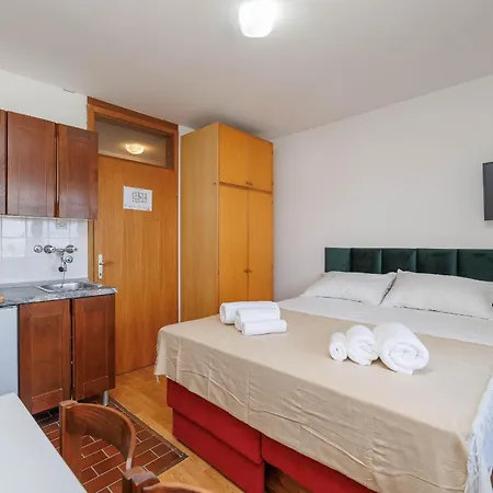With Parking Space Nska, Krk - 27654 Apartman